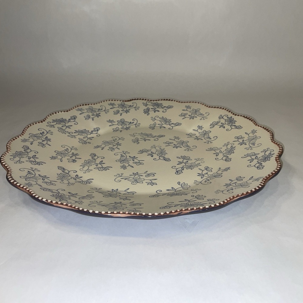 TWO TEMPTATIONS BY TARA FLORAL LACE BLUE SCALLOPED DOT Serving PLATE 15"D